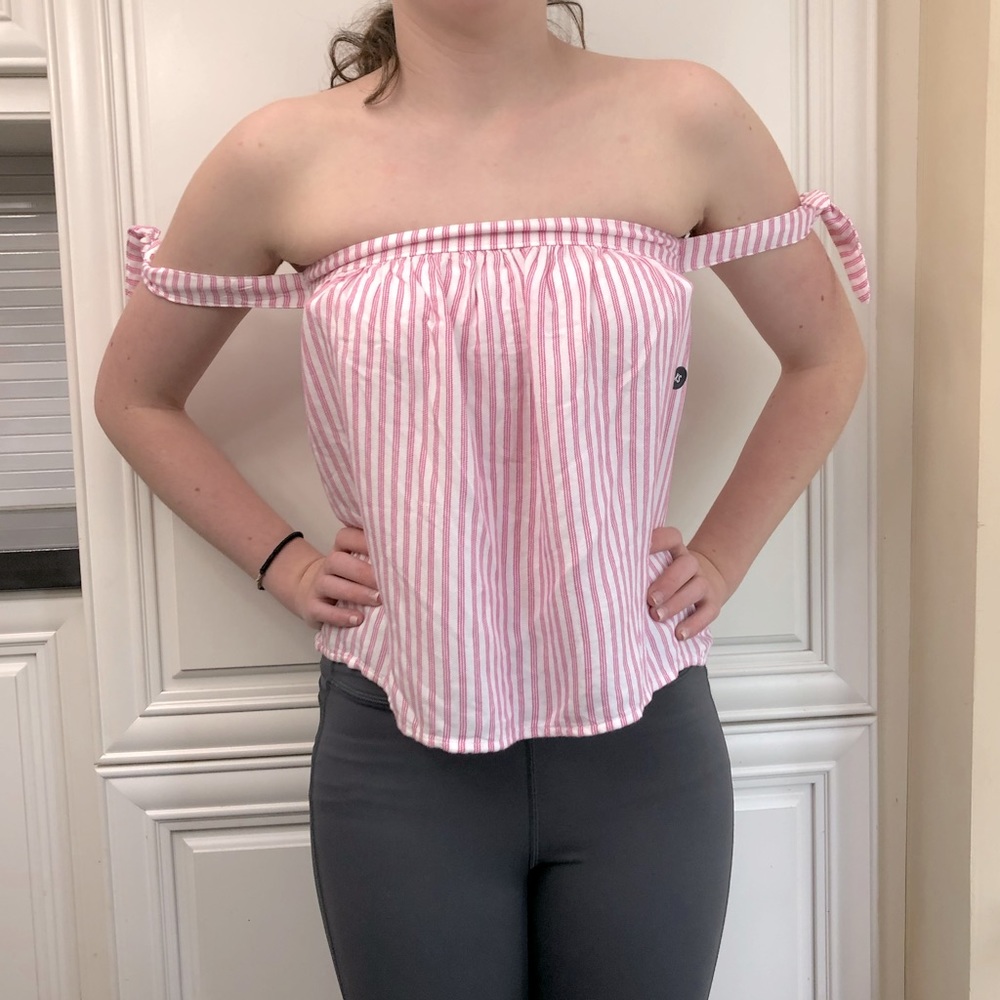 NWT Hollister flowy tank top